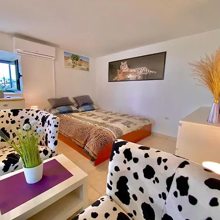 Apartamento Apartments Lamour *