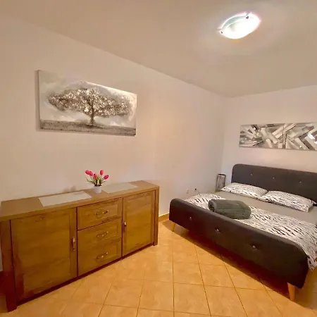 Apartments Lamour *